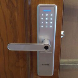 Lắp đặt ổ khóa vân tay Kadol S5